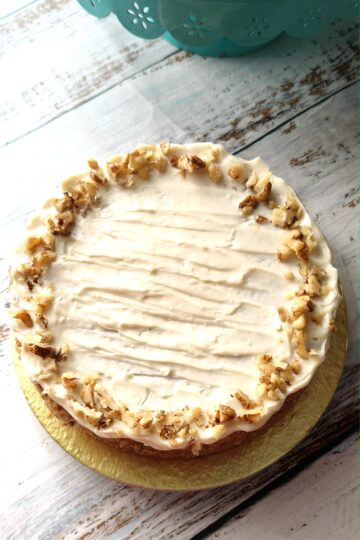 Quick and easy hummingbird cake